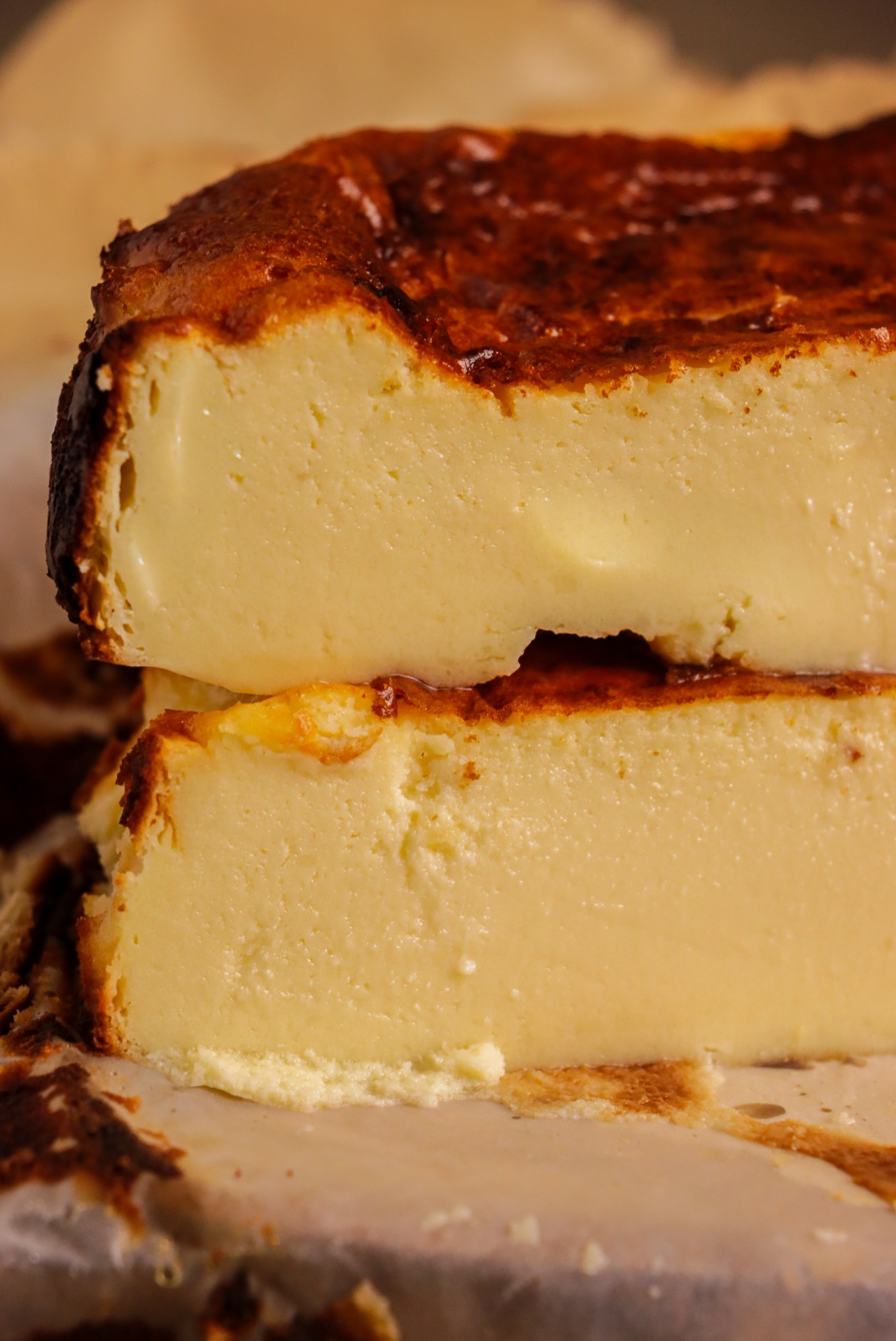 burnt basque cheesecake, easy cheesecake recipe, no water bath cheesecake, creamy cheesecake recipe, baked cheesecake South Africa, simple cheesecake recipe, chocolate ganache cheesecake, San Sebastian cheesecake