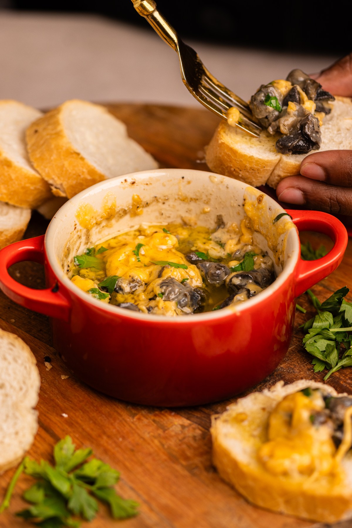Spur-Style Cheesy Garlic Escargot (Copycat)