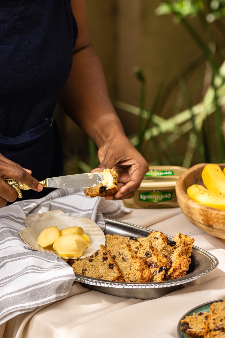 A rustic, hearty loaf with a soft, tender crumb and bursts of sweetness There’s something incredibly comforting about a freshly baked loaf of soda bread — no yeast, no waiting, just simple ingredients coming together to create something warm, golden, and deeply satisfying. This Irish soda bread with raisins is my take on the classic. A blend of wholewheat and white flour gives it that wholesome, slightly nutty texture, while still keeping the crumb soft and light. The raisins add little pockets of sweetness throughout, making this the kind of loaf you’ll keep going back to slice after slice. It’s the kind of bread that doesn’t need much — just a generous smear of butter while it’s still warm, melting right into the crumb.